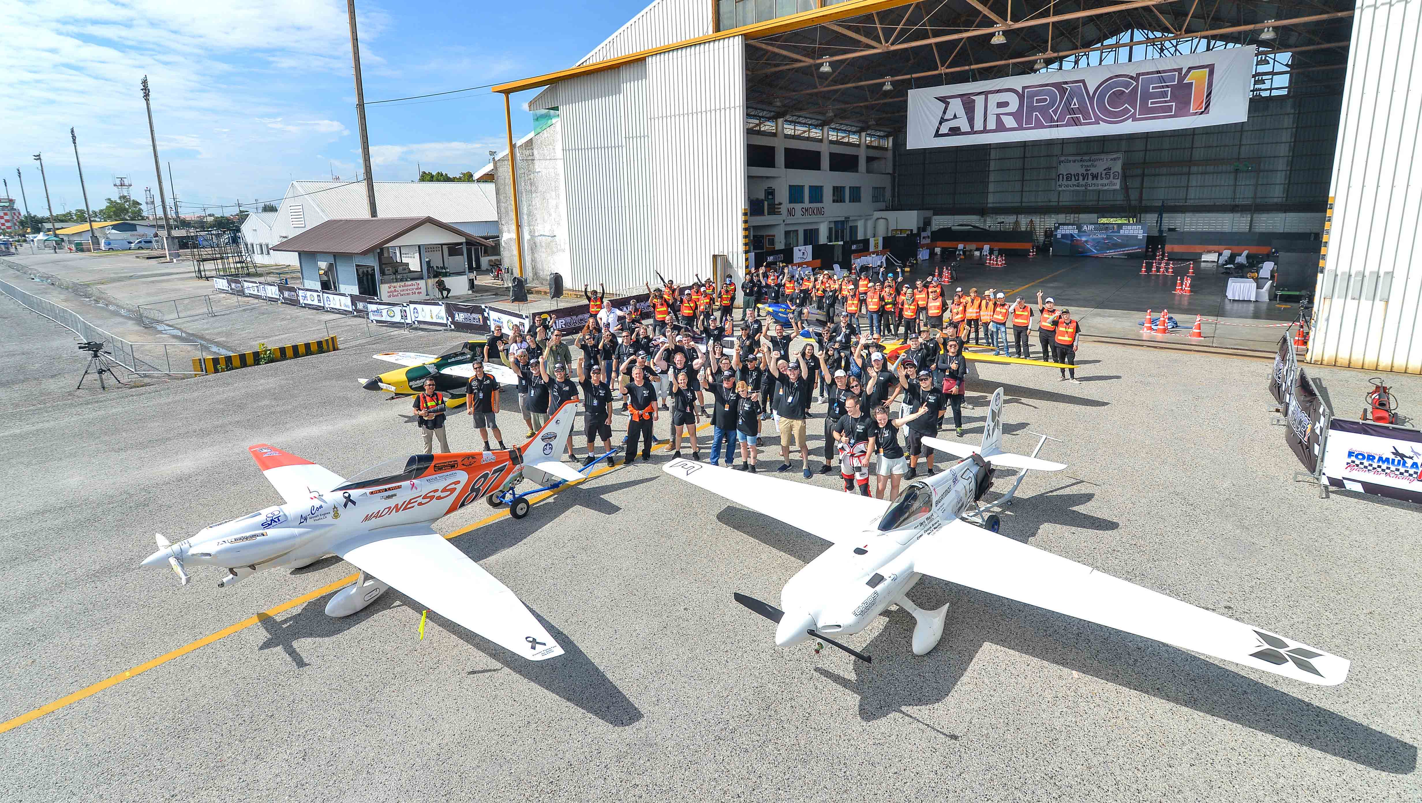 Airbus creates the first electric airplane race with Air Race E